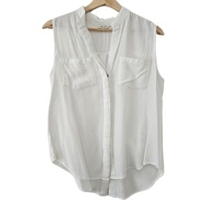 Sim & Sam White Sleeveless Button Down Blouse